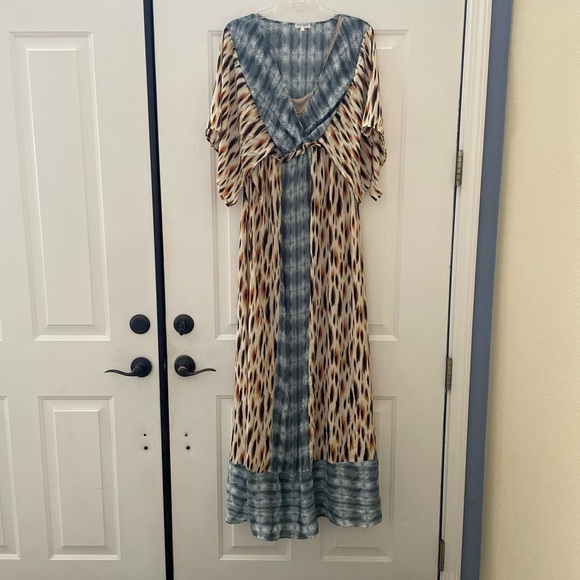 Kiyonna PLUS Maxi Meadow Dream Womens 1X Flutter Sleeves Animal Print Geometric - Picture 1 of 12
